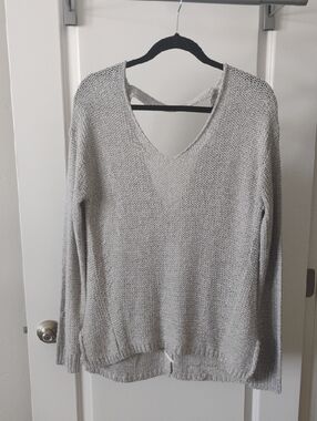 RD Style Light Gray V-Neck Knit Sweater